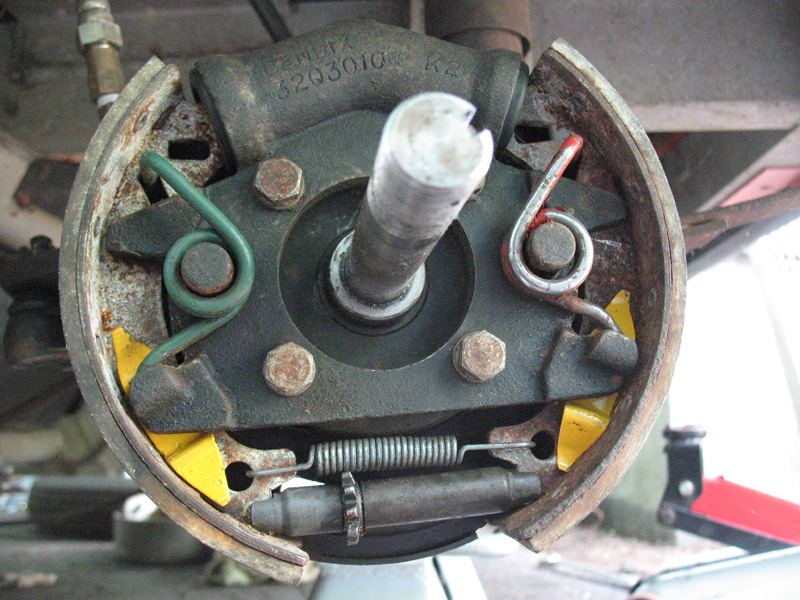 right-front 1975 citicar brakes